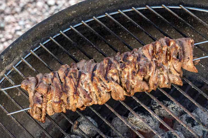 Viltkebab på grillen